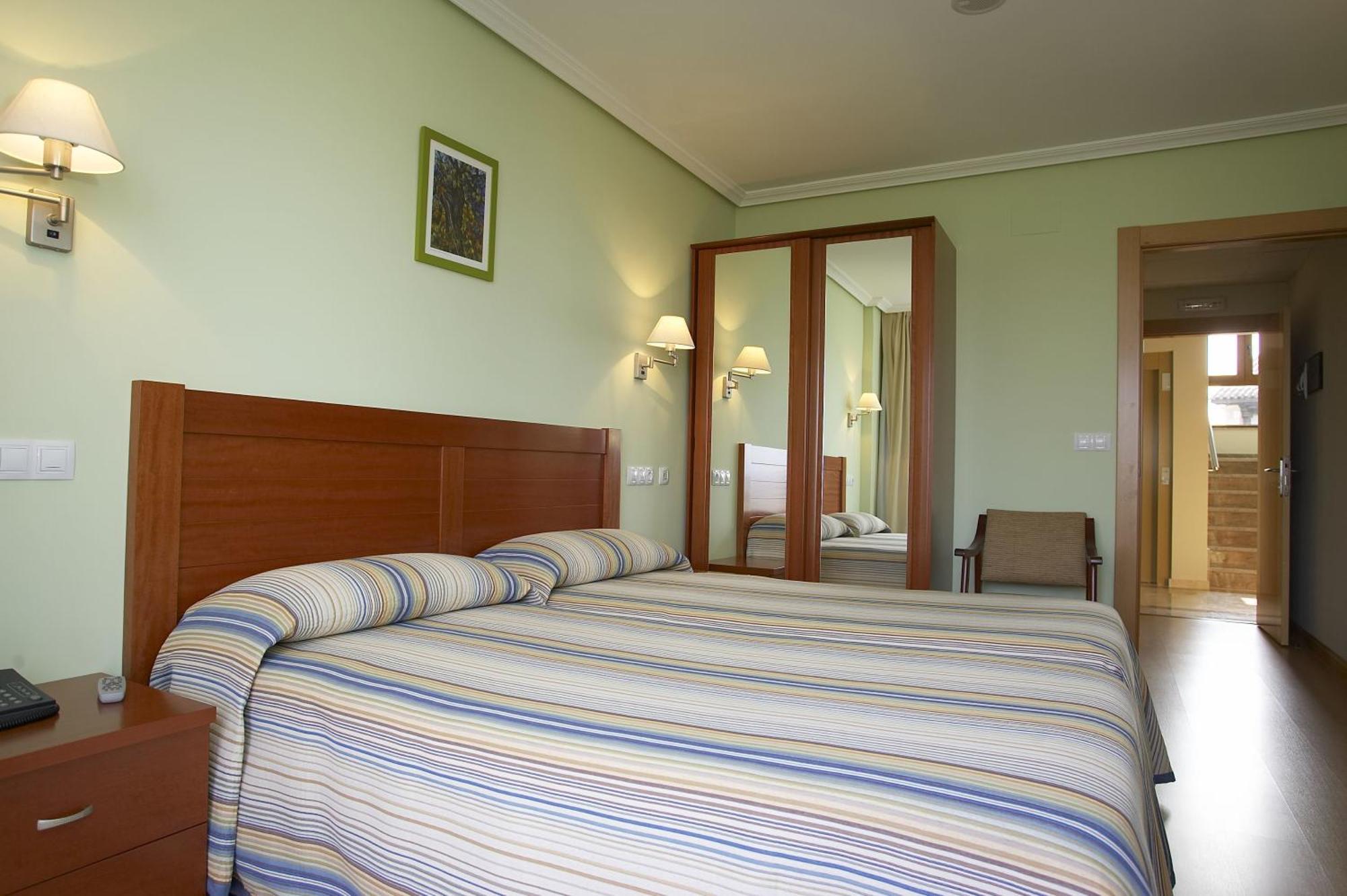 Hotel Azul De Galimar ซาน บีเซนเต เด ลา บาร์เกรา ห้อง รูปภาพ